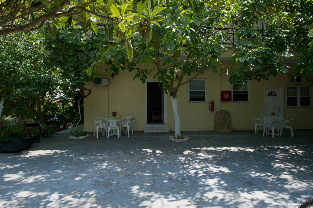 Soldatos Rooms Marantochori Номер фото